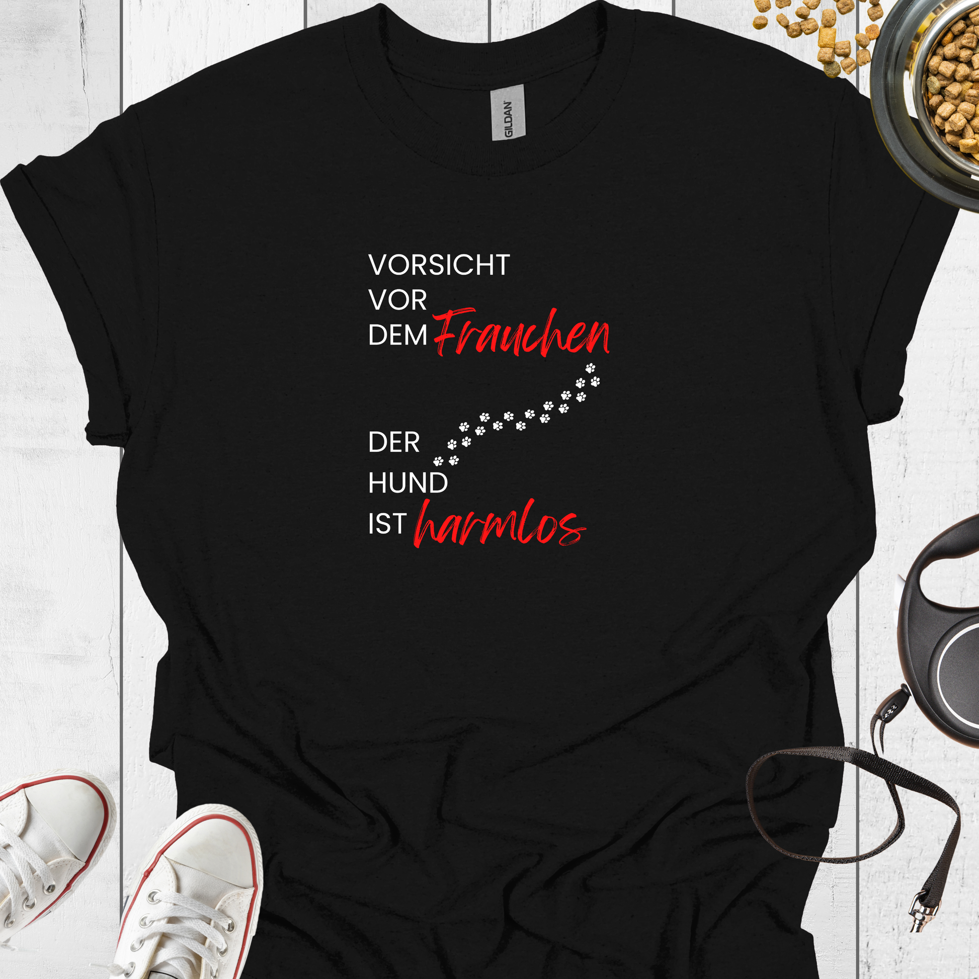 Vorsicht vor dem Frauchen T-Shirt - Hundeliebe Mode